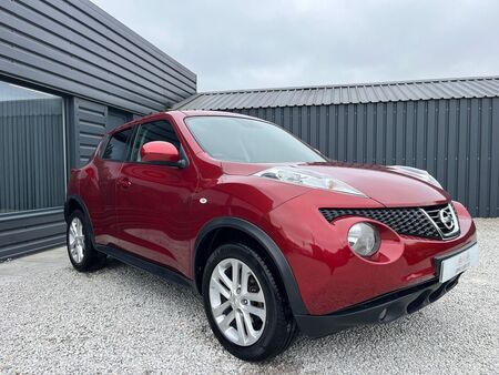 NISSAN JUKE 1.6 Acenta Premium CVT Euro 5 5dr