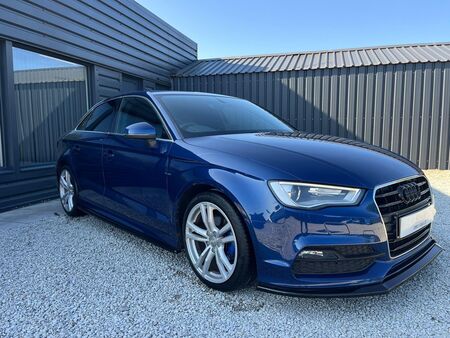 AUDI A3 1.6 TDI S line Euro 6 (s/s) 4dr