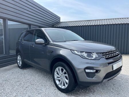 LAND ROVER DISCOVERY SPORT 2.0 TD4 SE Tech 4WD Euro 6 (s/s) 5dr