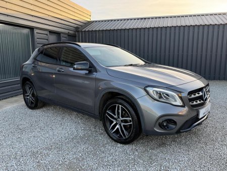 MERCEDES-BENZ GLA CLASS 1.6 GLA200 Urban Edition 7G-DCT Euro 6 (s/s) 5dr