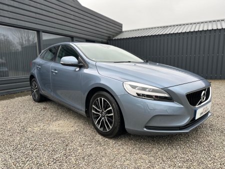 VOLVO V40 2.0 T3 Momentum Nav Plus Euro 6 (s/s) 5dr